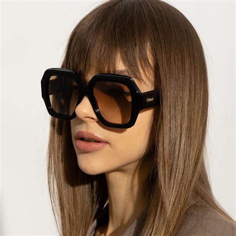 paris vendeur lunettes de soleil chloé